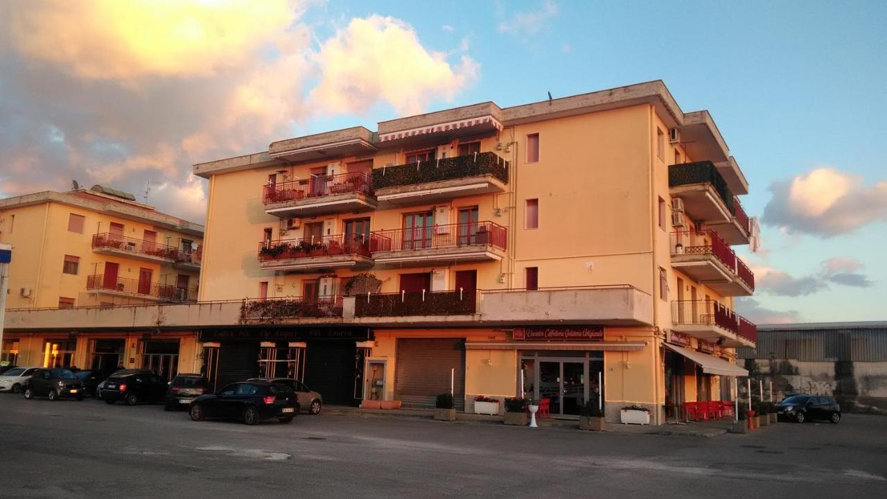Costa D'Amalfi E Cilento Bed & Breakfast Pontecagnano Exterior photo